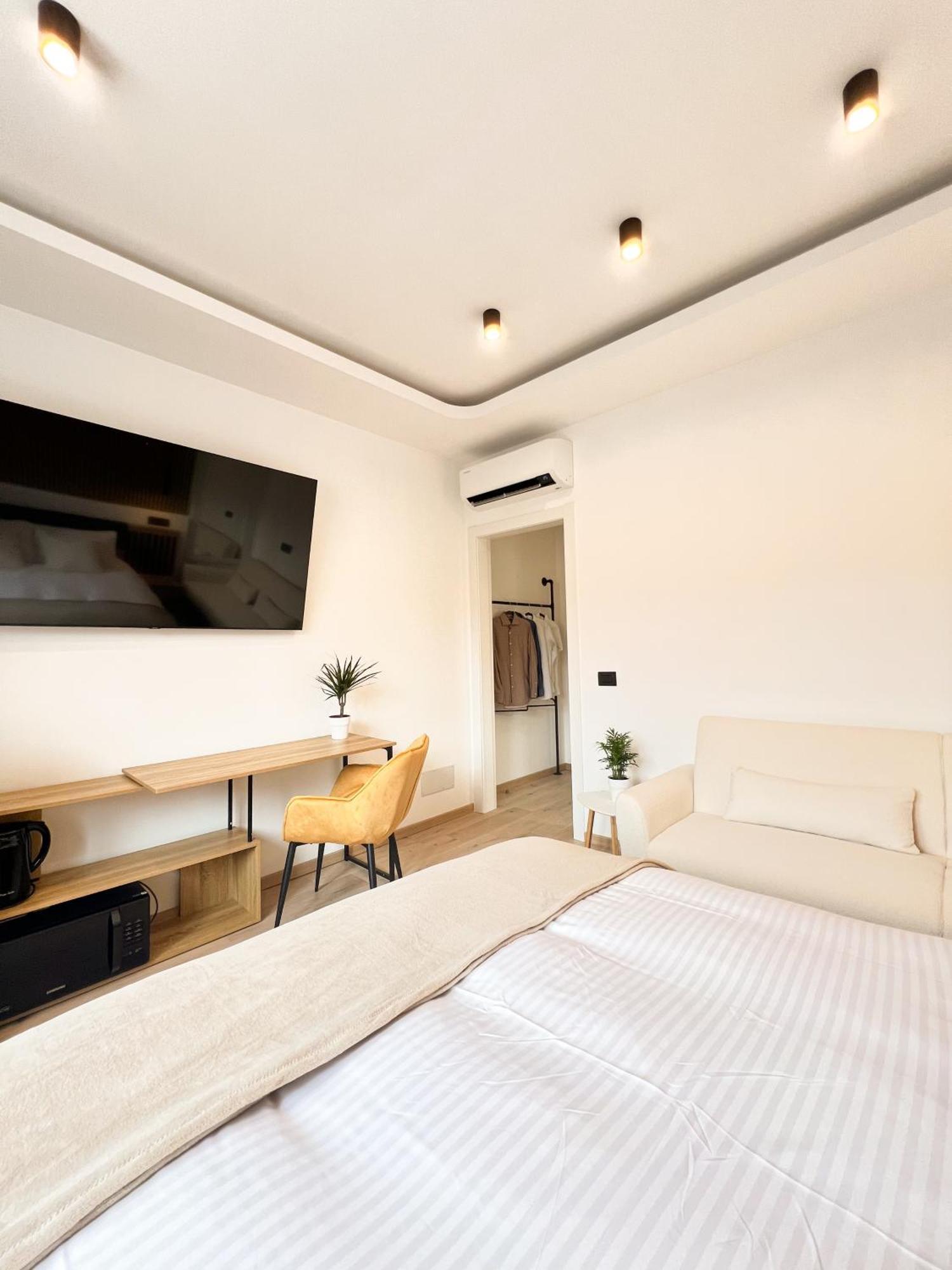 Milan Boutique Villa Падерно-Дуньяно Экстерьер фото